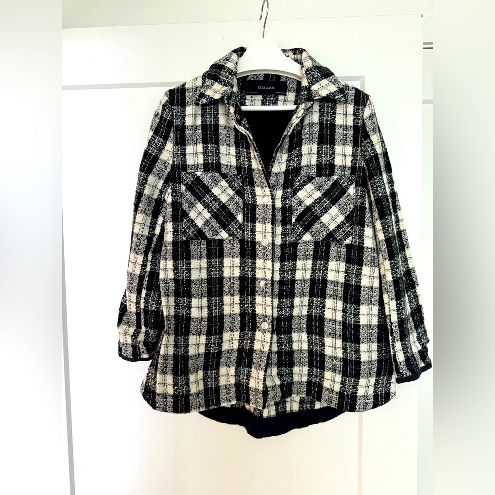 ZARA Black & White Plaid Soft Tweed Shacket Shirt Jacket Women's Size Medium.